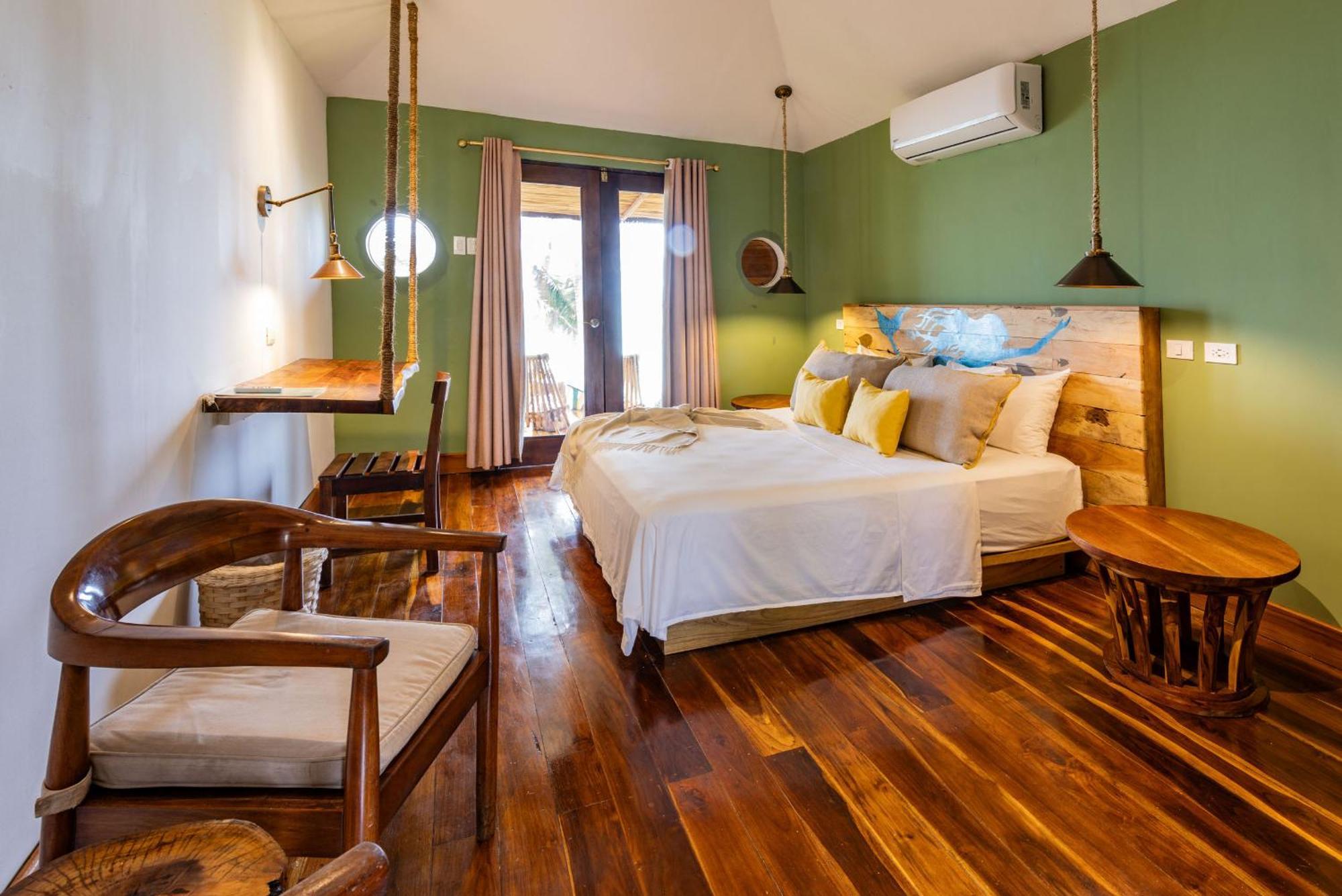 Yemaya Reefs, A Small Luxury Hotel Pulau Little Corn Luaran gambar